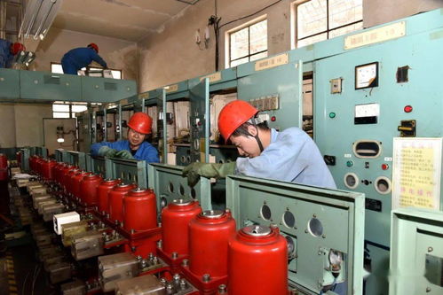 十小时攻坚记——电气厂作业人员全力奋战施工纪实